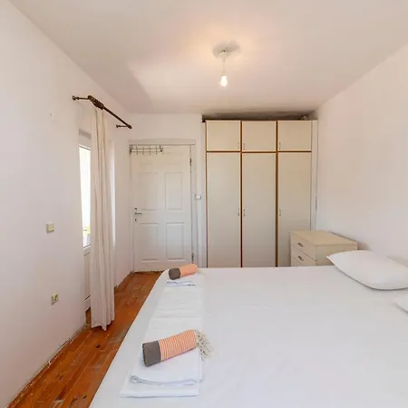 Lovely House With Superb View Of Bodrum In Gumusluk Villa Gumusluk
