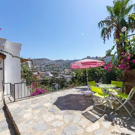 Lovely House With Superb View Of Bodrum In Gumusluk * Gumusluk